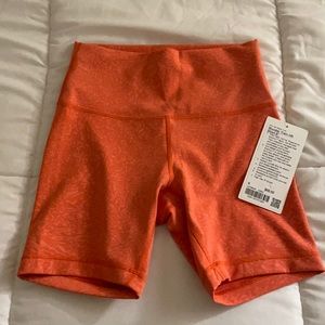 NWT Lululemon Wunder Train 6” Shorts